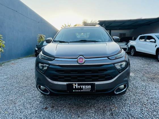 FIAT TORO 1.8 16V EVO FLEX FREEDOM AT6 FIAT TORO 1.8 16V EVO FLEX FREEDOM AT6